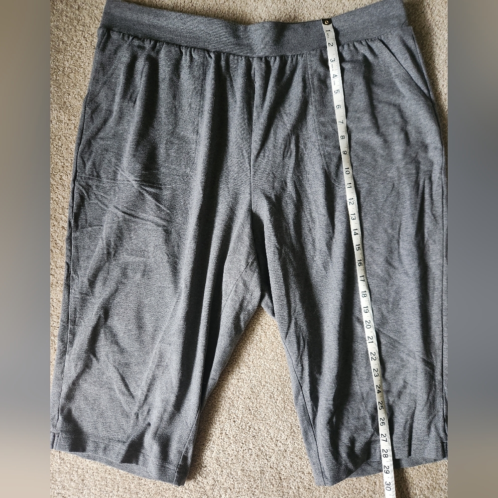 Croft & Barrow Gray Charcoal Lounge Pants - Cropped